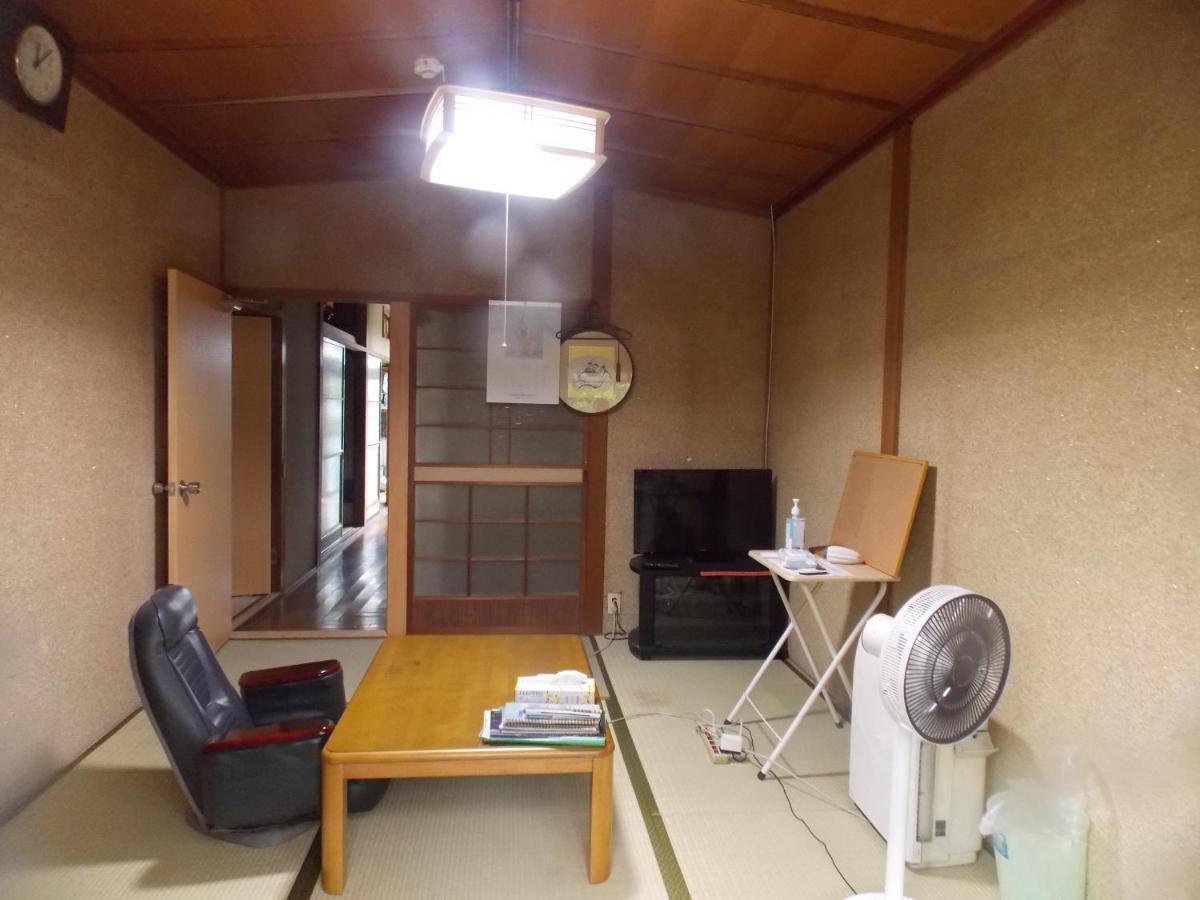 Hojo Suigun Youth Hostel Macujama Kültér fotó